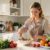 Combien de calories par jour pour une femme ? Le calcul simple